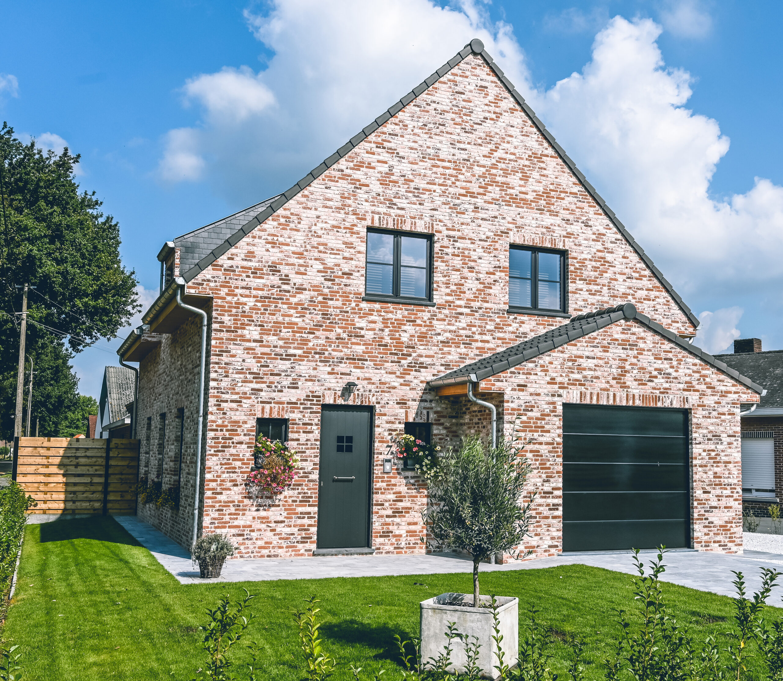 3 fabels over aluminium doorprikt